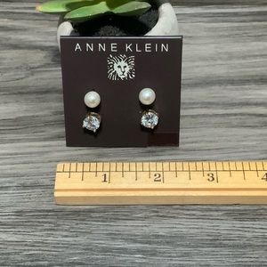 2 New‎ Pairs Anne Klein Pierced Earrings